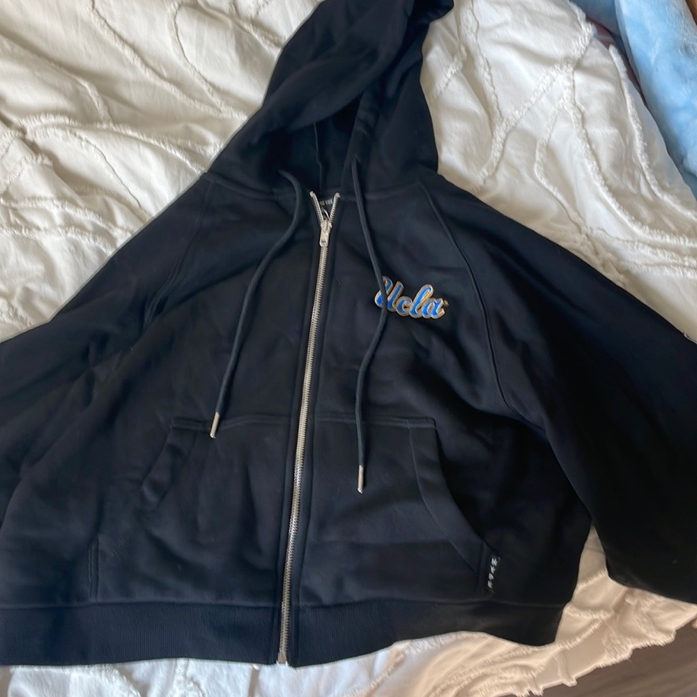 Hype and Vice Ucla crop zip-up